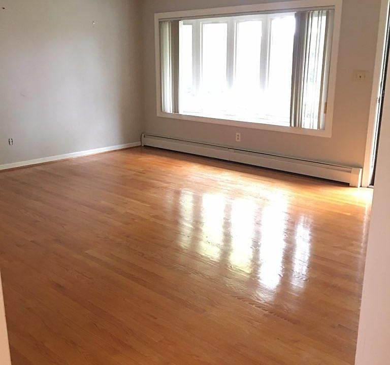 2nd image of 5961 Village Ln