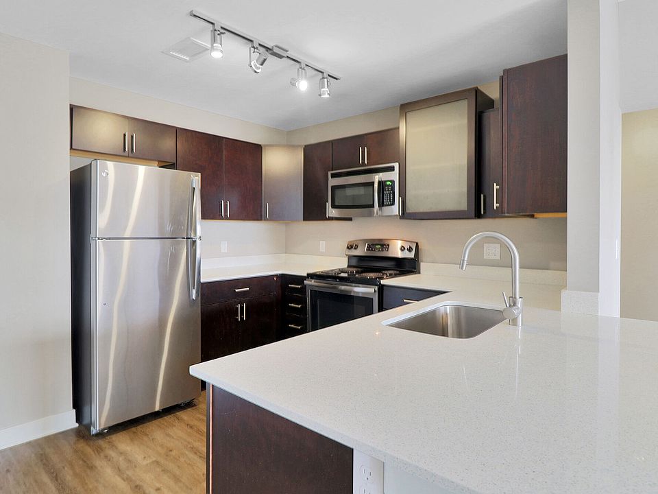 Kitchen West Hill Apartments
