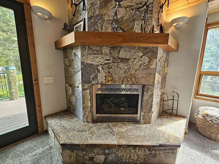 Gas fireplace to get cozy on cold nights.