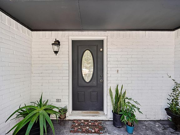 4th image of 1011 Kensington Dr