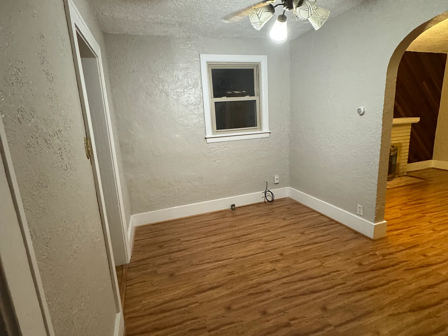 3 bed, 2.5 bath, 1896 sqft, $1,745 — Photo 4