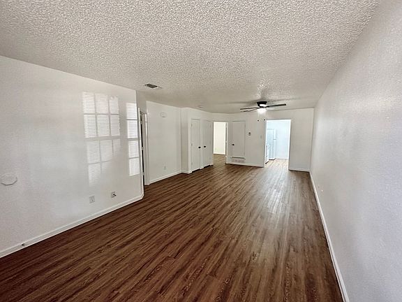 4th image of 627 McQueary St #629