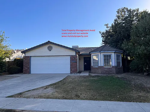 1720 N Woodland St Photo 1