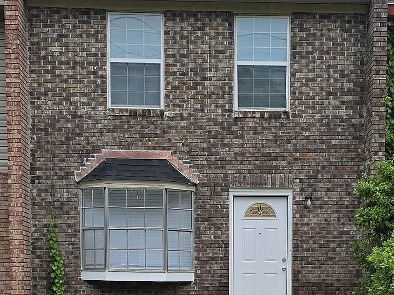 1920 Portland Ave — Photo 1