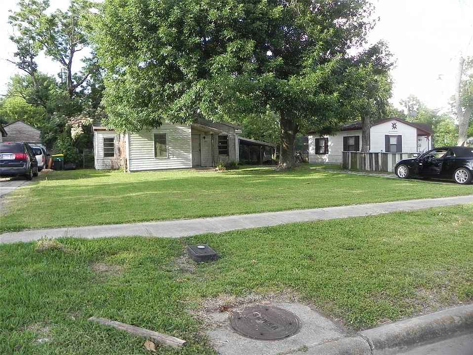 1st image of 407 Park St