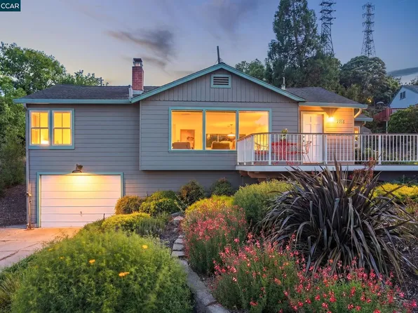 1931 Dowrelio Dr, Crockett, CA 94525