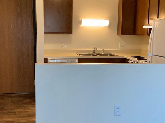 3rd image of 3131 Coon Rapids Blvd NW #210