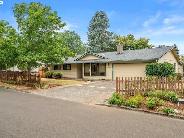18915 Allegheny Dr, Oregon City, OR 97045