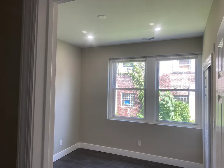 546 W Olney Ave #1 — Photo 5