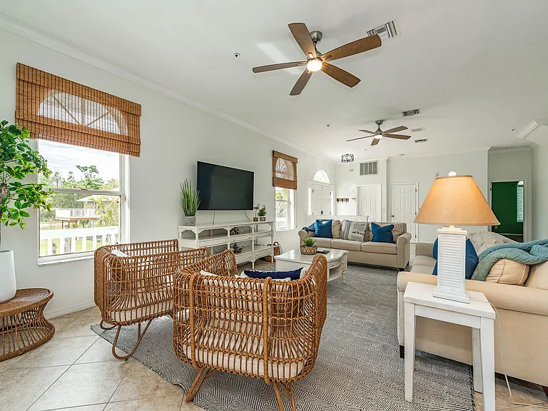 27537 Hickory Bay Dr — Photo 3