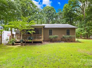 1424 Majestic Forest Ln, Waxhaw, NC 28173