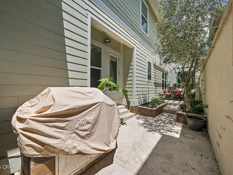 409 Liverpool Ave — Photo 23
