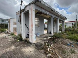 S 4th Ext, Canovanas, PR 00729