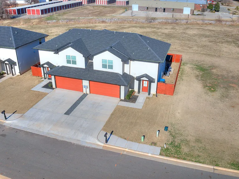 609 Abadan Dr — Photo 64