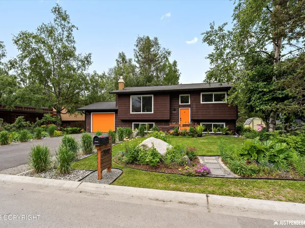 3842 Wesleyan Dr, Anchorage, AK 99508