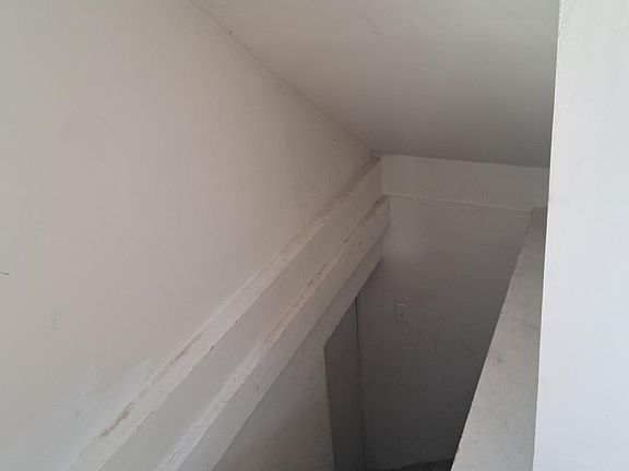 3rd image of 2623 N Southport Ave #2-RB