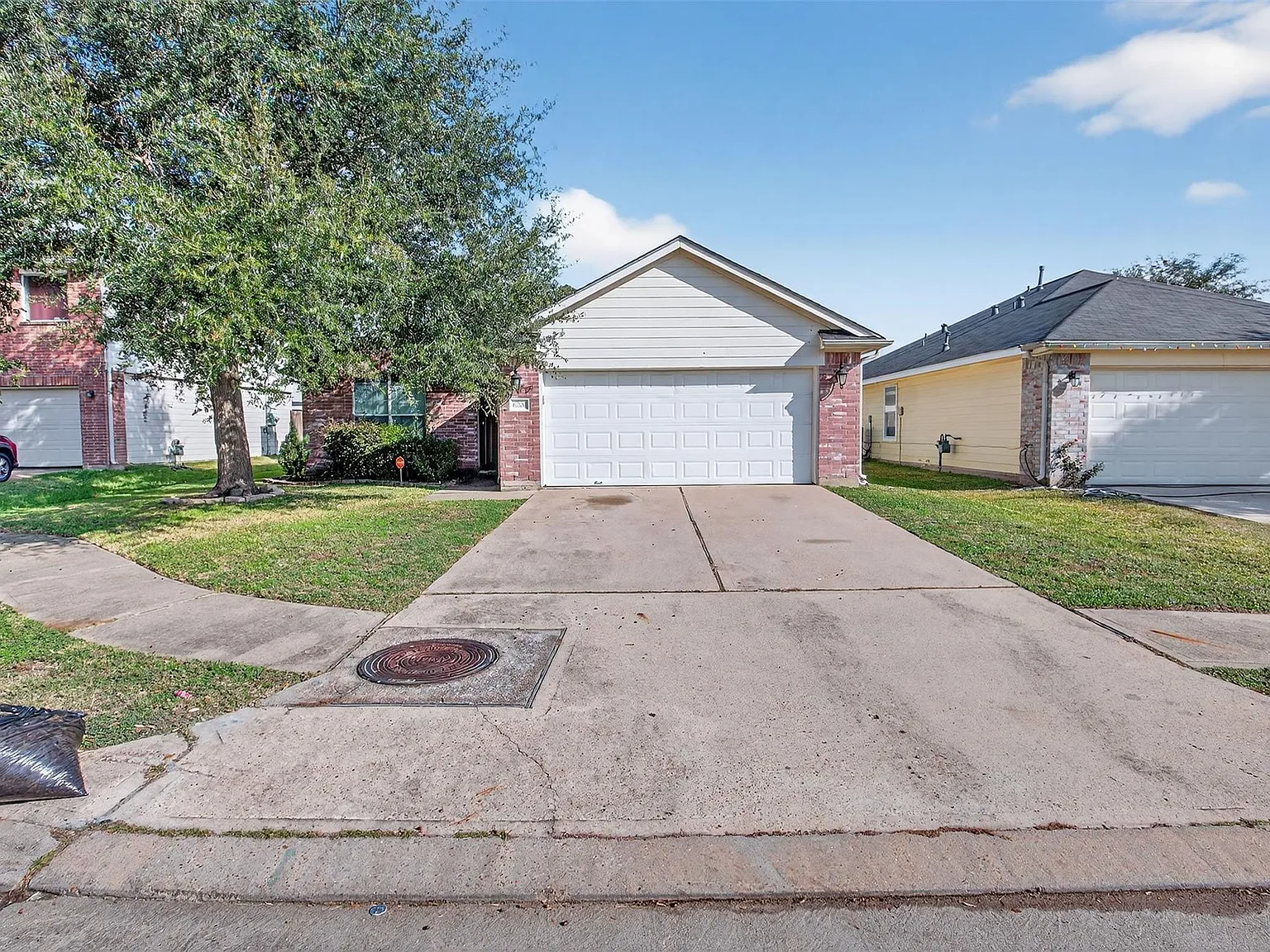 4 bed, 2.0 bath, 1698 sqft, $2,600 — Photo 2