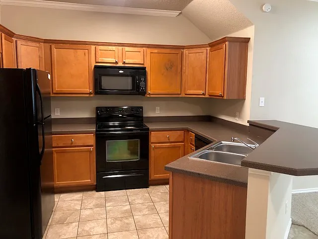 2106 Main St #3 — Photo 4