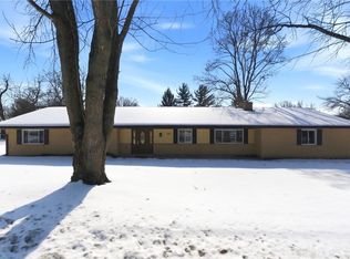 810 E Whipp Rd, Dayton, OH 45459