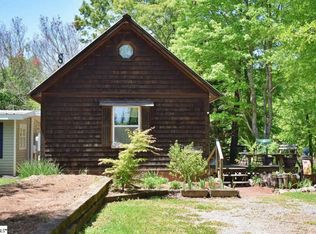 101 E Durham St, Landrum, SC 29356