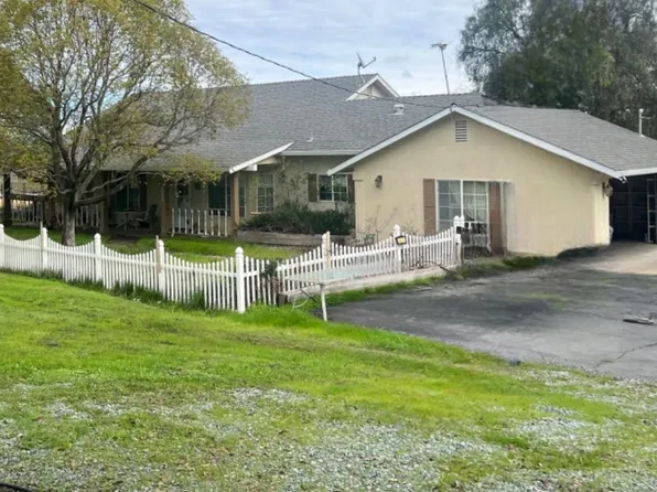 4596 Roadrunner Dr, Ione, CA 95640