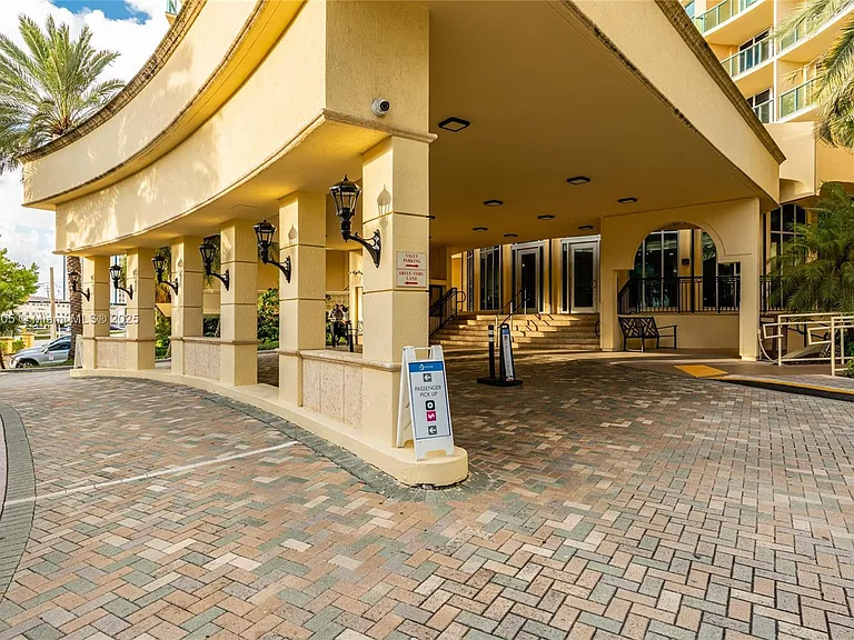 2501 S Ocean Dr #1617 — Photo 58