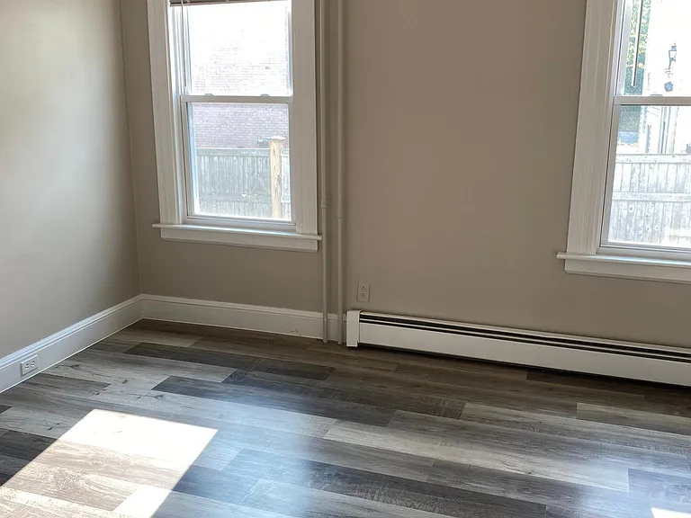 37 Benham St #1 — Photo 20