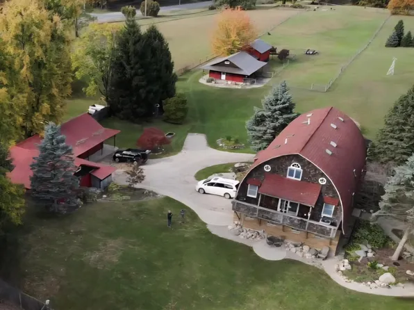 27546 Wait Rd, Sturgis, MI 49091