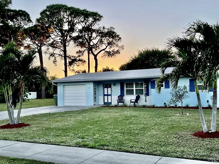 1292 SE Madison Ave — Photo 37