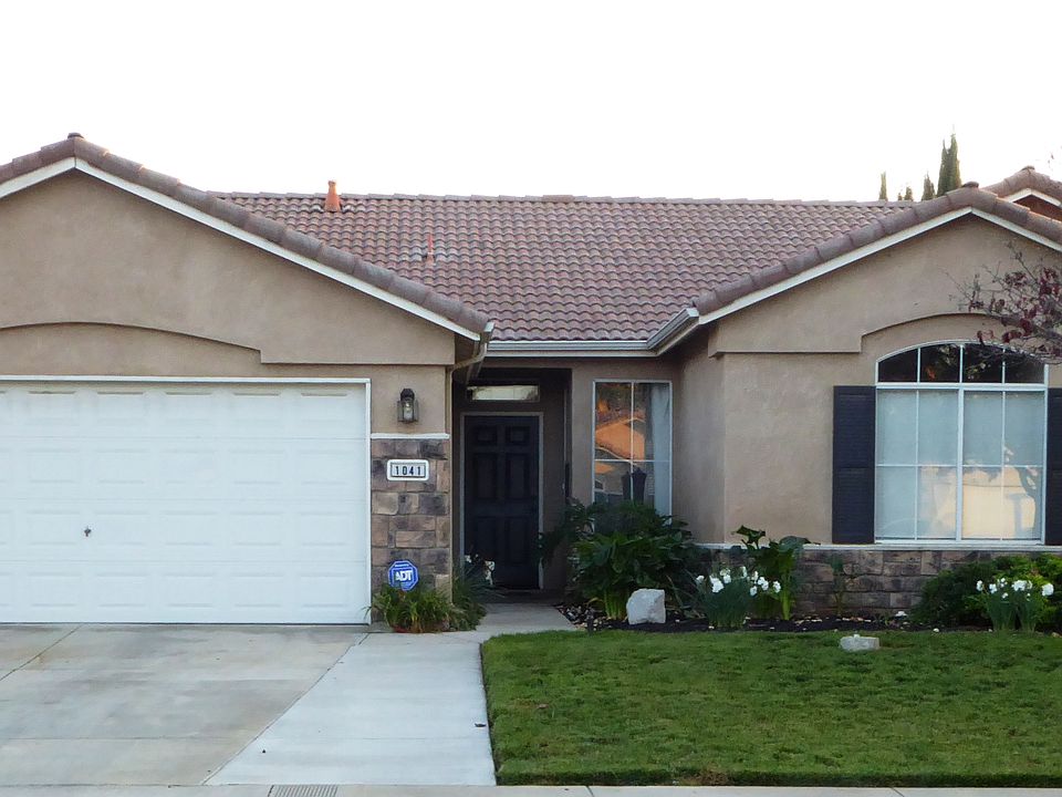 1st image of 1041 W Encore Dr
