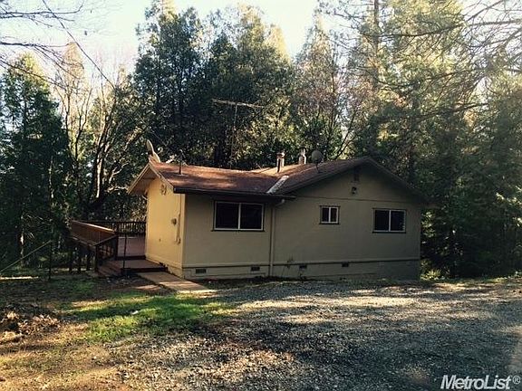 4th image of 4411 Half Circle Dr