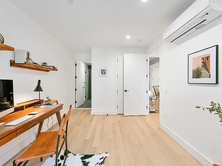 260 Gold St #713 — Photo 7
