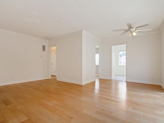 2nd image of 2116 20th St APT 1