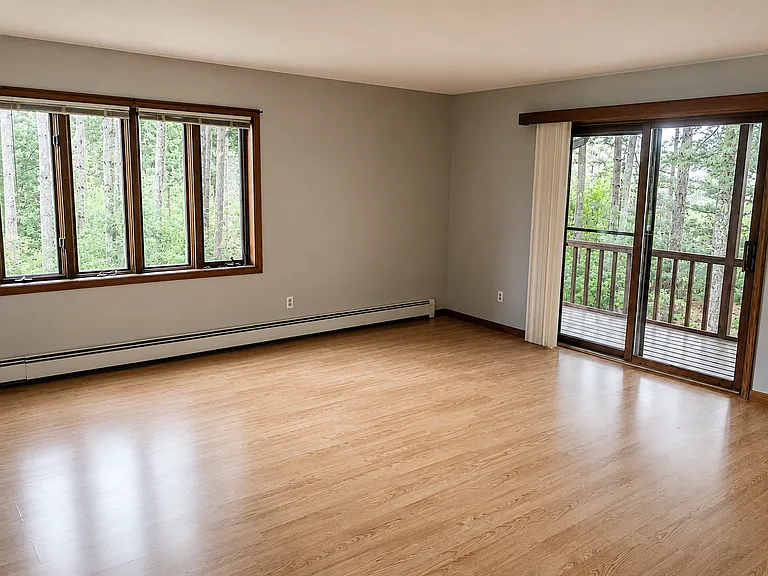 3320-22 Rosewood Dr — Photo 5
