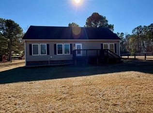 143 Quail Dr, Raeford, NC 28376