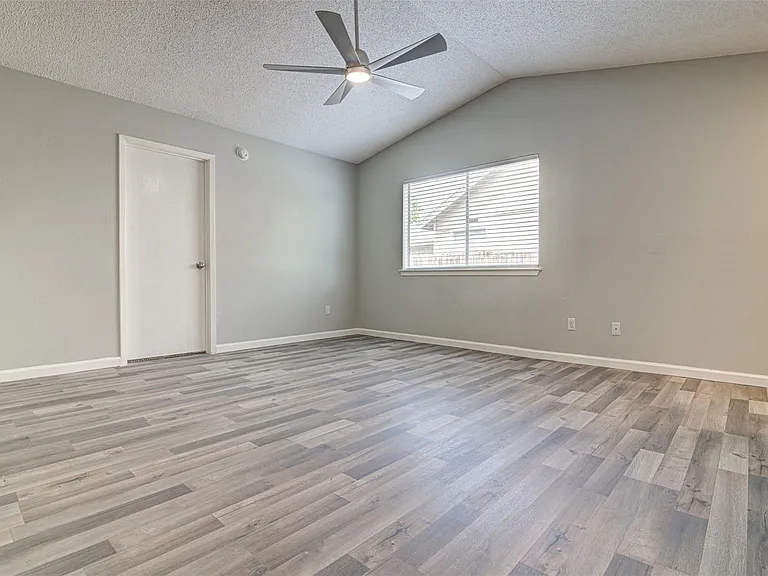 8112 W Gate Blvd #A — Photo 6