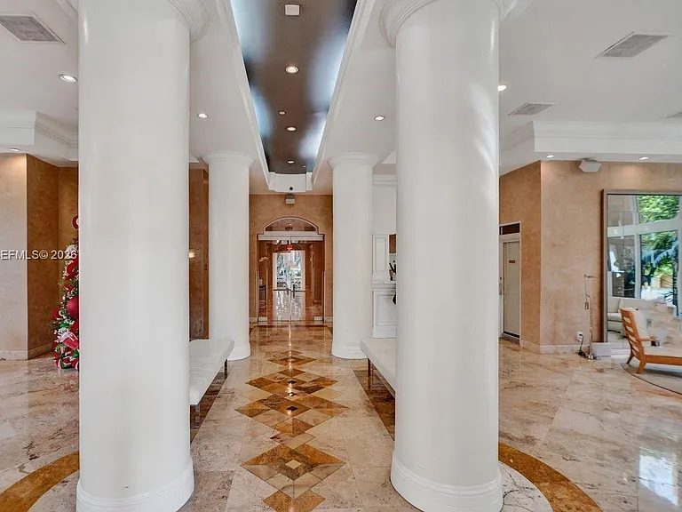 770 Claughton Island Dr #15 — Photo 13