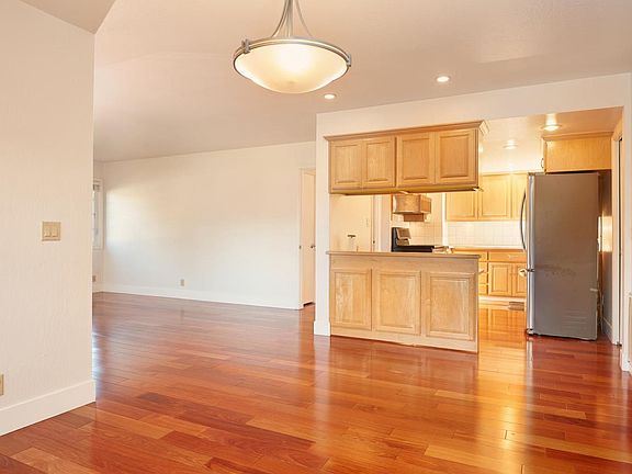 5th image of 22141 Hibiscus Dr