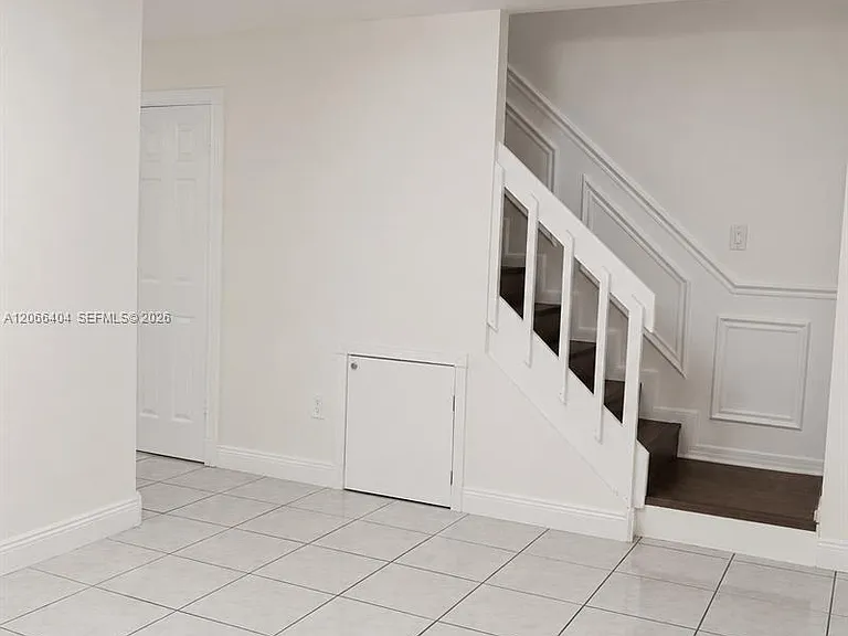 3659 SW 99th Ave #7 — Photo 5
