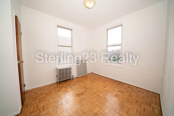 Rented by Sterling Realty Solution Inc | media 4