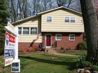 610 Gibson Cir SW, Vienna, VA 22180