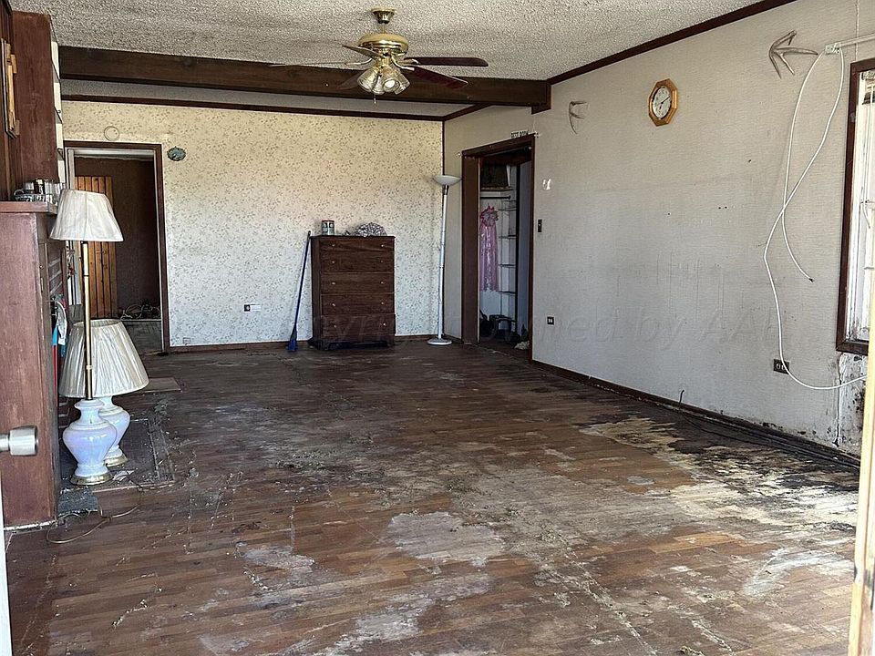2nd image of 407 S Hedgecoke St