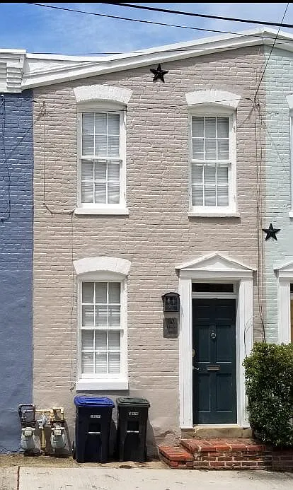 310 Millers Court NE — Photo 2