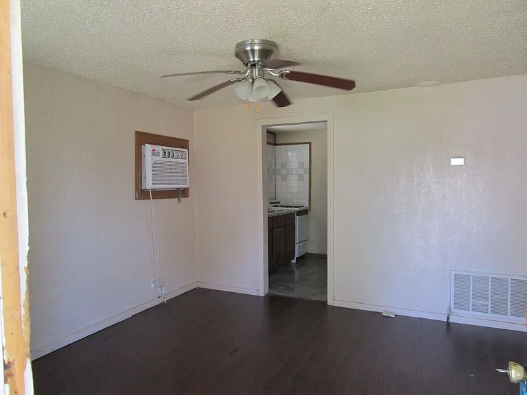 1014 N Bradley St #3 — Photo 3