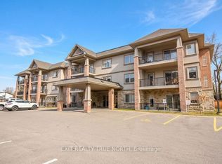 19 B Yonge St N #204, Springwater, ON L0L1P0