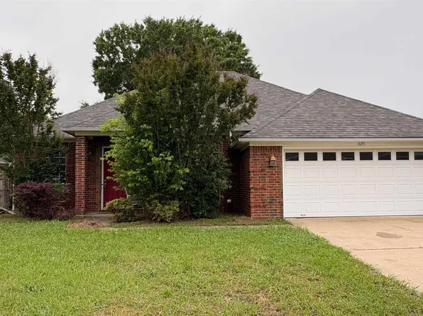 1695 Jasmine Ln, Conway, AR 72034