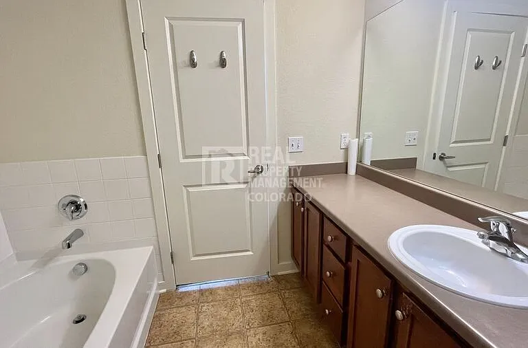7240 W Custer Ave #411 — Photo 13