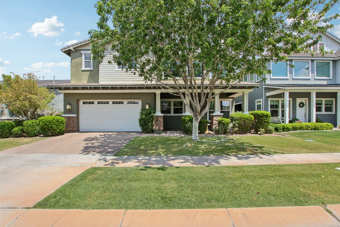 E Appaloosa Rd-0605-001.jpg