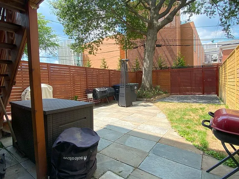 1353 Taylor St NW #B — Photo 14