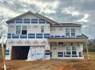 698 Saint Andrews Dr, Kingsport, TN 37664